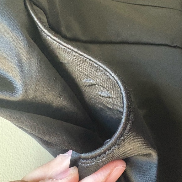 Bebe, size 4, Black Faux satin flared Pants - Picture 8 of 11